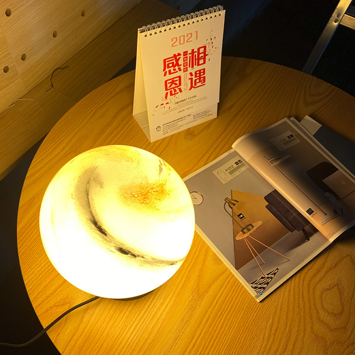 Hvordan fungerer Moon Night Light?