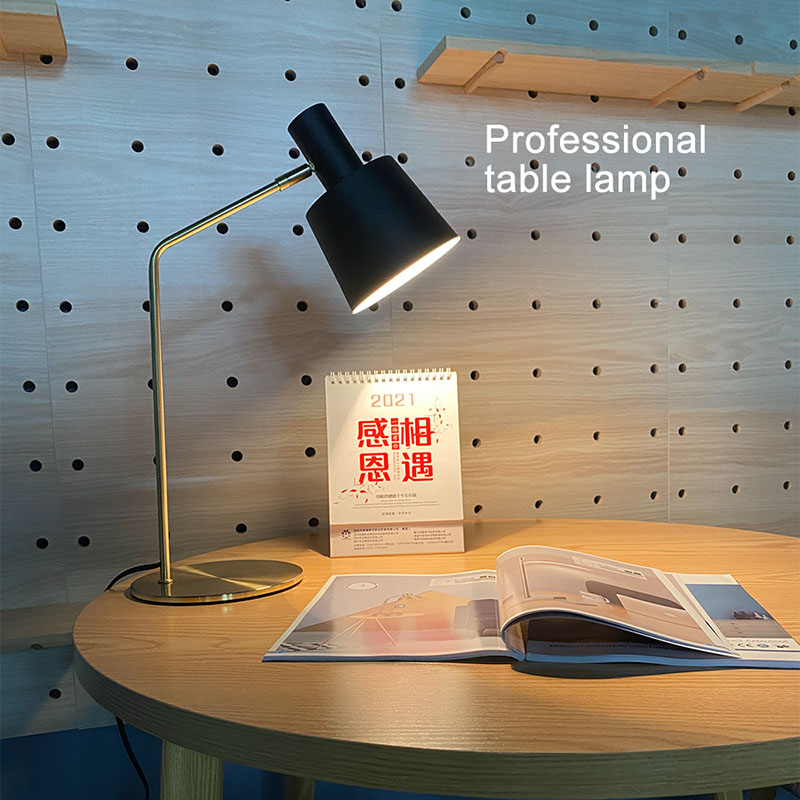 Revolutionerer den innovative Reading Desk Light -belysning af arbejdsområdet?