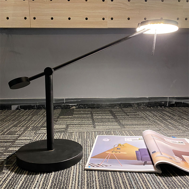 Hvorfor er den justerbare bordlampe god for synet?